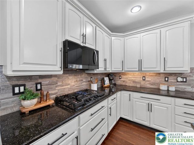 6819 Radcliffe Court, Lower Macungie Twp, PA 18062