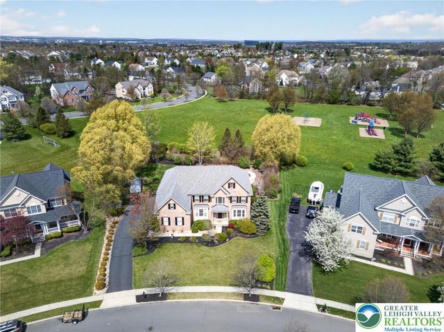 6819 Radcliffe Court, Lower Macungie Twp, PA 18062