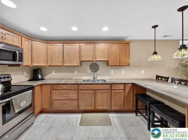 6819 Radcliffe Court, Lower Macungie Twp, PA 18062