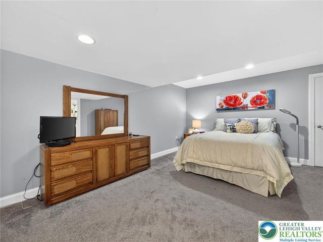6819 Radcliffe Court, Lower Macungie Twp, PA 18062