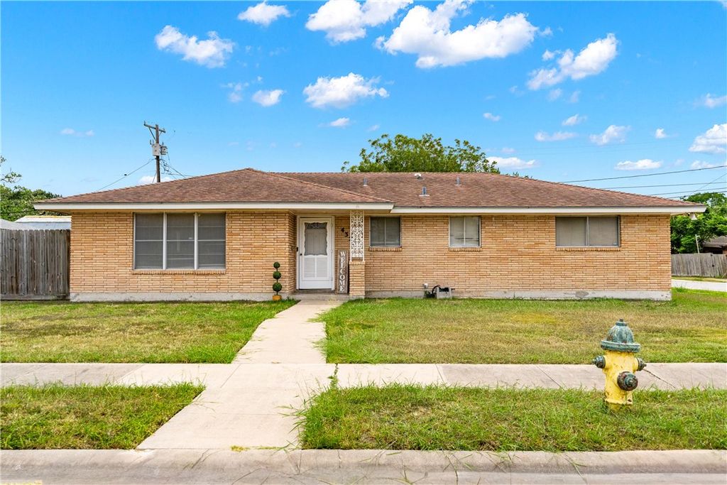 4326 Driftwood Pl, Corpus Christi, TX 78411 — exterior