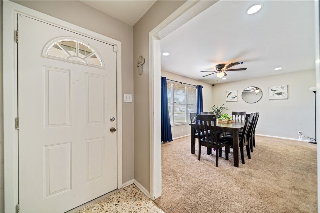 4326 Driftwood Pl, Corpus Christi, TX 78411 — photo 2