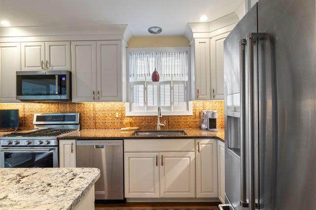 19 Melody Terrace, Dover, NH 03820