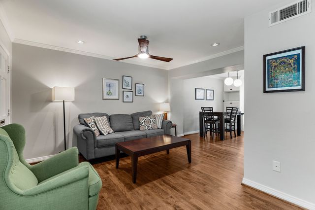 6422 Bordeaux Avenue, Dallas, TX 75209