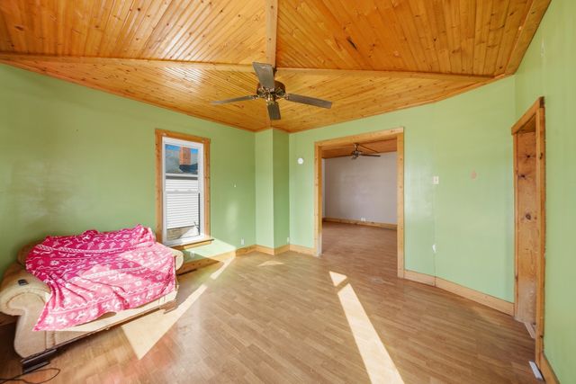 1507 W 9th Street, Dixon, IL 61021