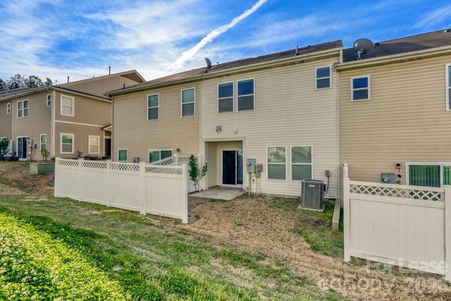 14419 Glendon Hall Lane, Charlotte, NC 28262