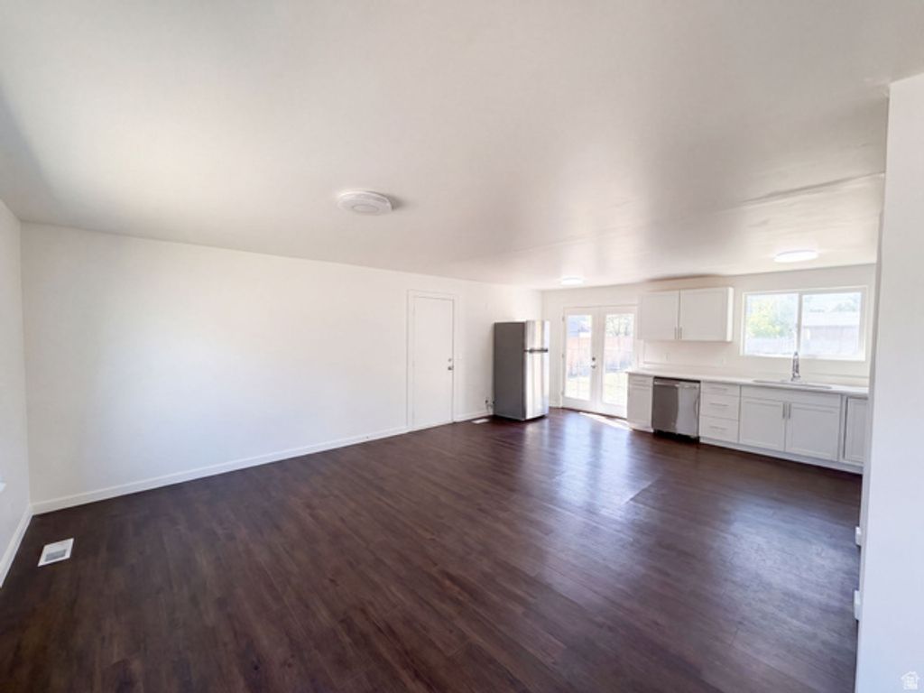 4259 W STANE AVE, West Valley City, UT 84120 — photo 2