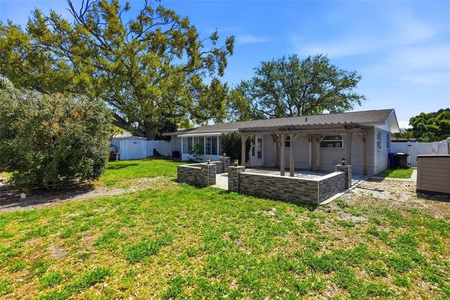 2483 66TH TERRACE S, St Petersburg, FL 33712