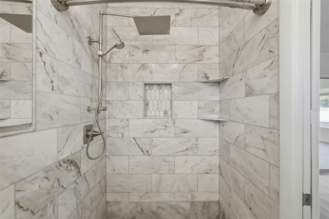 2483 66TH TERRACE S, St Petersburg, FL 33712