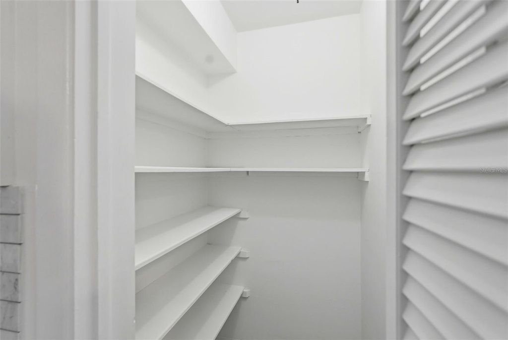 Image 20 of property listing at 2483 66TH TERRACE S, St Petersburg, FL 33712