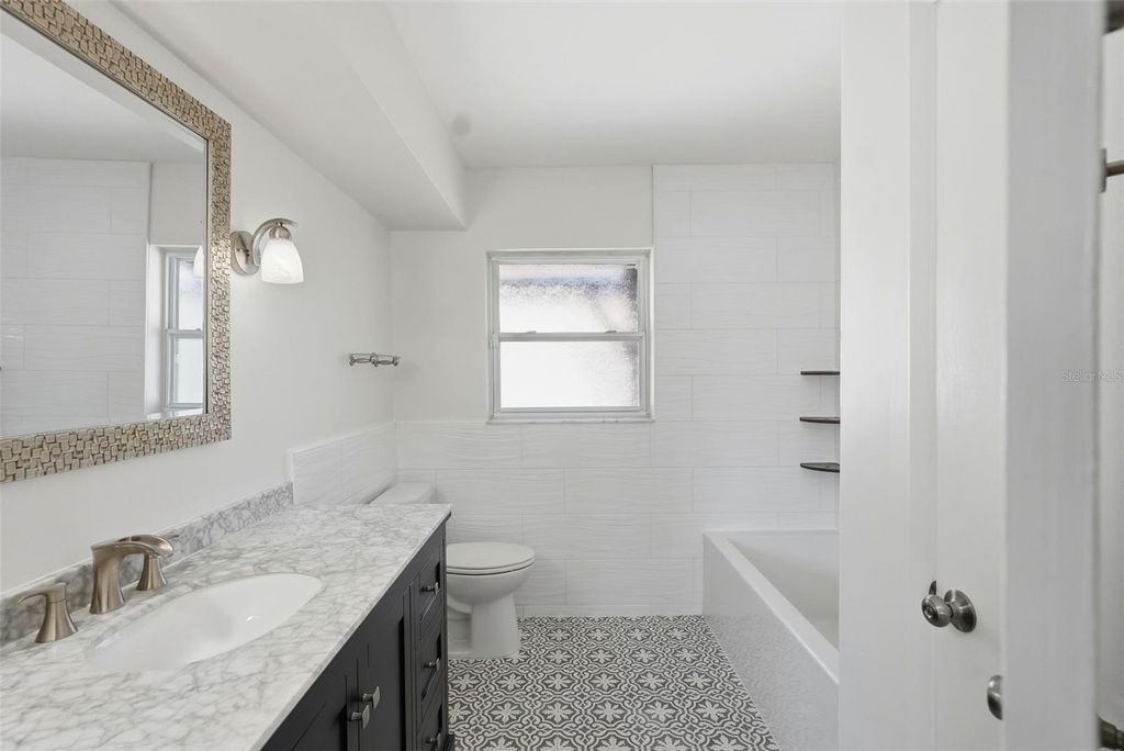 Image 23 of property listing at 2483 66TH TERRACE S, St Petersburg, FL 33712