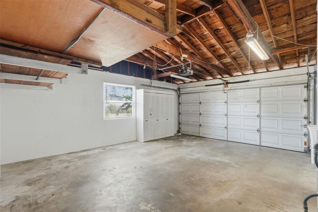 Image 26 of property listing at 2483 66TH TERRACE S, St Petersburg, FL 33712