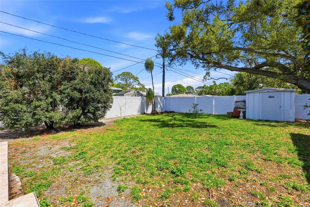 Image 31 of property listing at 2483 66TH TERRACE S, St Petersburg, FL 33712