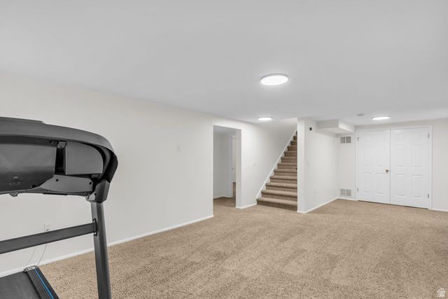 8921 S SHADY MEADOW DR, Sandy, UT 84093