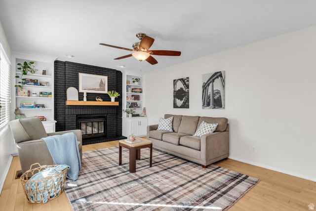 8921 S SHADY MEADOW DR, Sandy, UT 84093