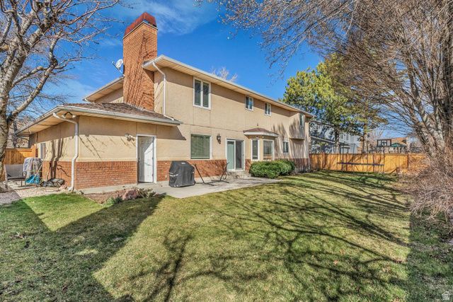 8921 S SHADY MEADOW DR, Sandy, UT 84093