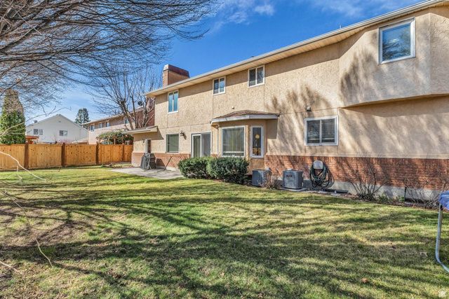 8921 S SHADY MEADOW DR, Sandy, UT 84093