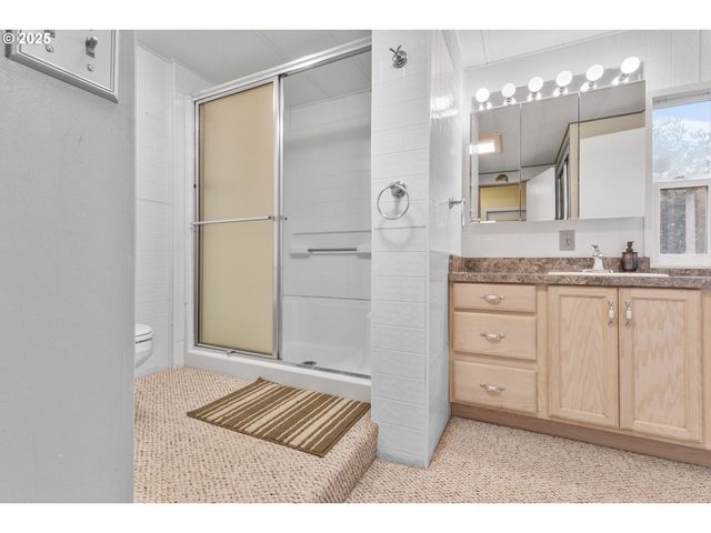 1600 E RHODODENDRON Dr 29, Florence, OR 97439