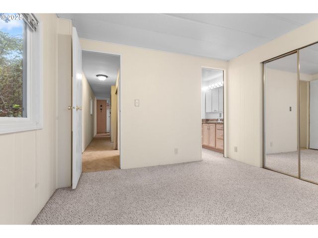 1600 E RHODODENDRON Dr 29, Florence, OR 97439