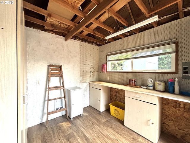 1600 E RHODODENDRON Dr 29, Florence, OR 97439