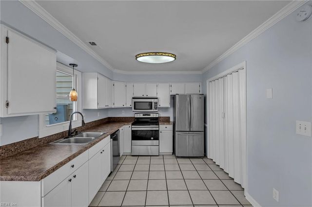 1360 Battleford DR, Virginia Beach, VA 23464