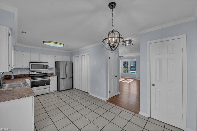 1360 Battleford DR, Virginia Beach, VA 23464