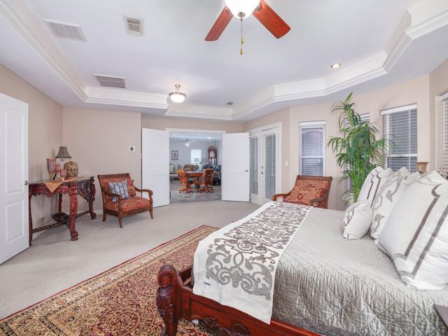1 S Pintail Street, La Marque, TX 77568