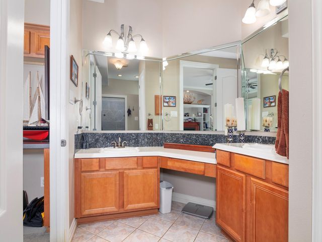 1 S Pintail Street, La Marque, TX 77568