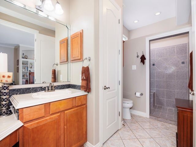 1 S Pintail Street, La Marque, TX 77568
