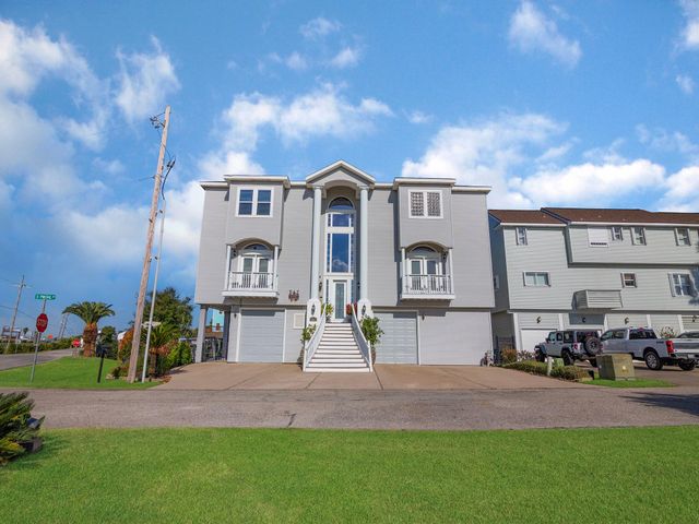 1 S Pintail Street, La Marque, TX 77568