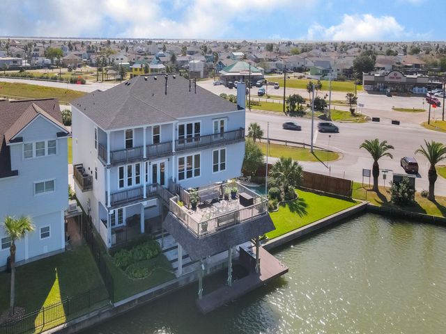 1 S Pintail Street, La Marque, TX 77568