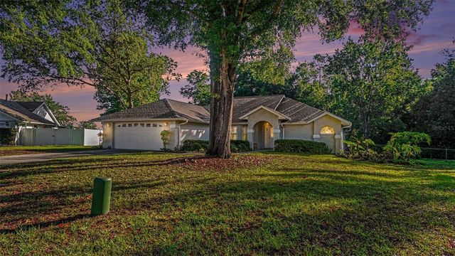 6607 SE 11TH LOOP, Ocala, FL 34472