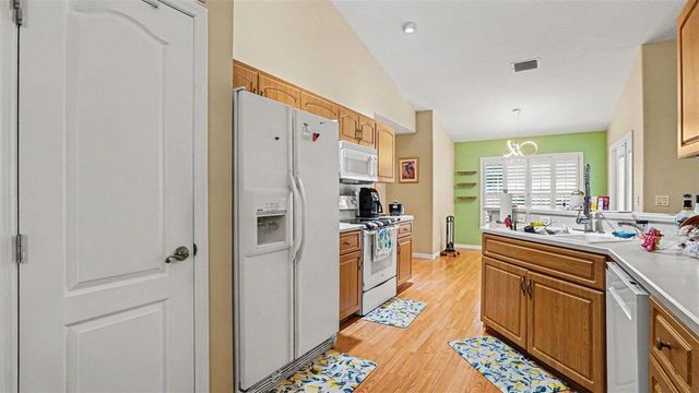 6607 SE 11TH LOOP, Ocala, FL 34472