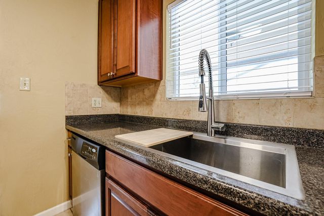 1005 E Cavalier Drive, Phoenix, AZ 85014
