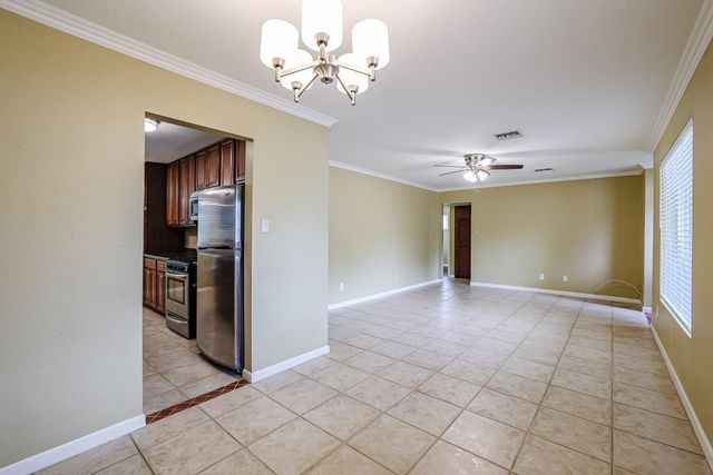 1005 E Cavalier Drive, Phoenix, AZ 85014