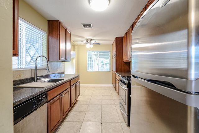 1005 E Cavalier Drive, Phoenix, AZ 85014