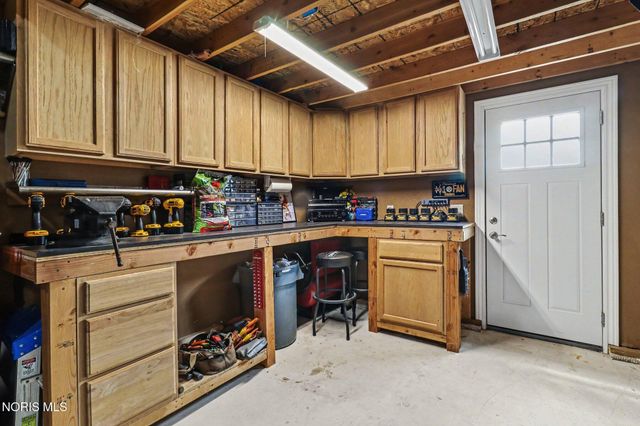 10711 Shayni Lane, Whitehouse, OH 43571