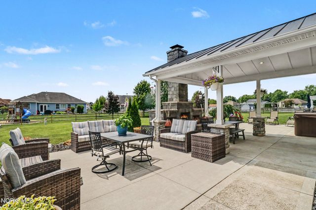 10711 Shayni Lane, Whitehouse, OH 43571