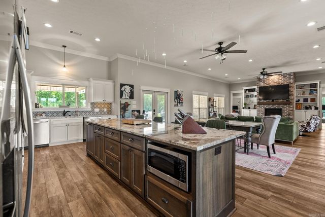 18 Brookeview Drive, Greenbrier, AR 72058