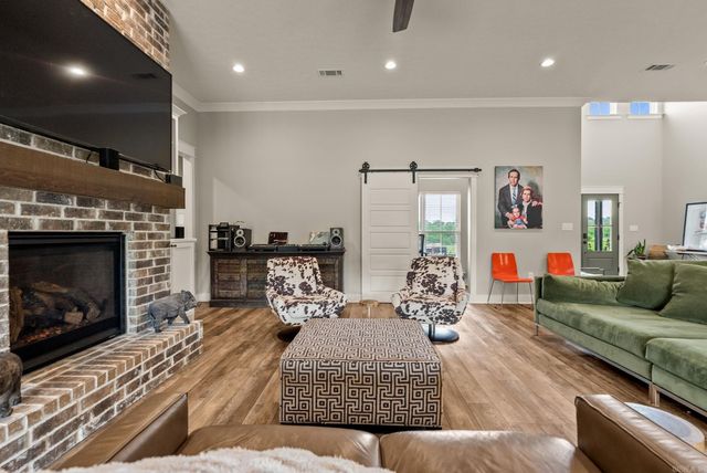 18 Brookeview Drive, Greenbrier, AR 72058
