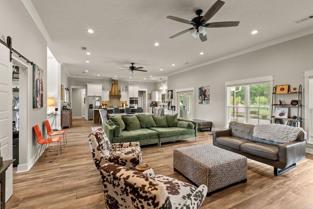18 Brookeview Drive, Greenbrier, AR 72058