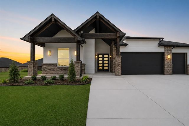 7129 NW 155th Street, Edmond, OK 73013