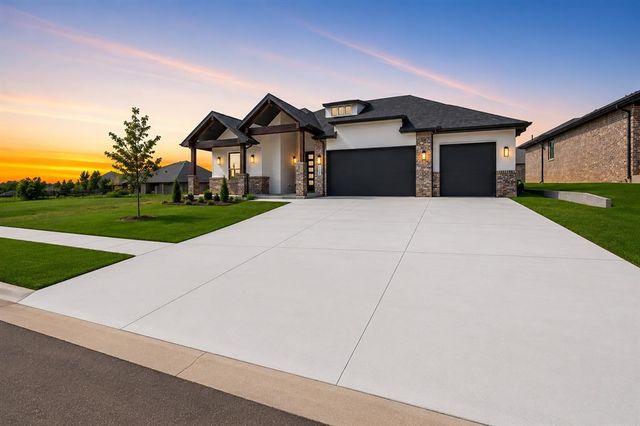 7129 NW 155th Street, Edmond, OK 73013