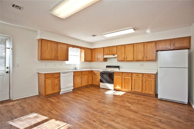58 Holly Drive B, Bentonville, AR 72712