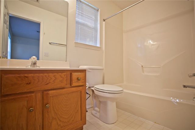 58 Holly Drive B, Bentonville, AR 72712