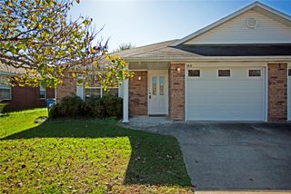 58 Holly Drive B, Bentonville, AR 72712