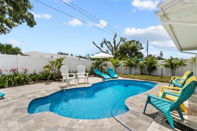 3507 OXFORD DRIVE W, Bradenton, FL 34205