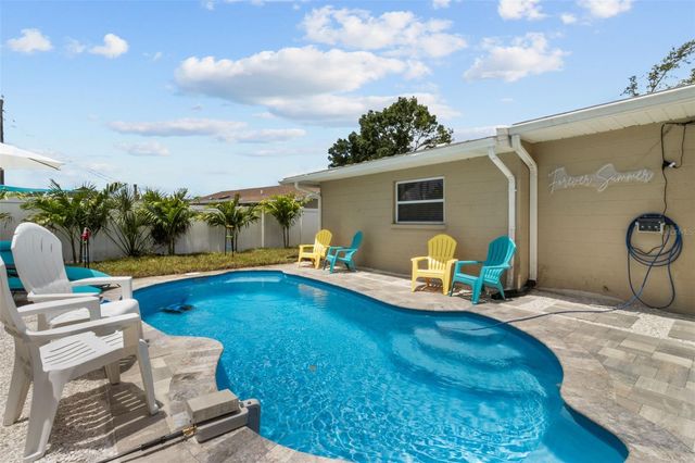 3507 OXFORD DRIVE W, Bradenton, FL 34205