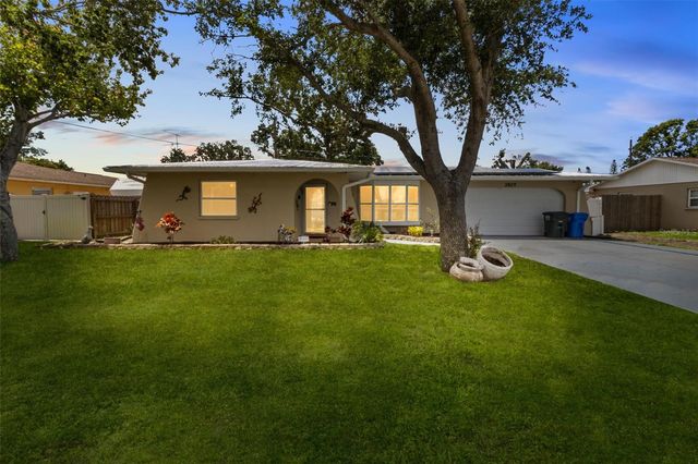 3507 OXFORD DRIVE W, Bradenton, FL 34205