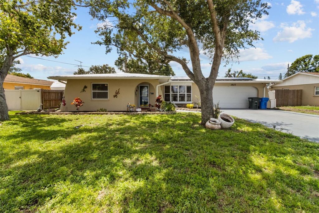 3507 OXFORD DRIVE W, Bradenton, FL 34205